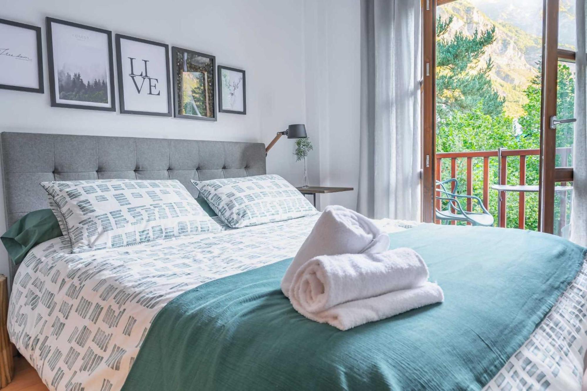 Loira Casa Sanchines Duplex De Lujo En Benasque Appartement Buitenkant foto